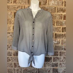 Chico’s Black White Stripe Button Down Shirt 3/4 sleeves Ties at waist size m